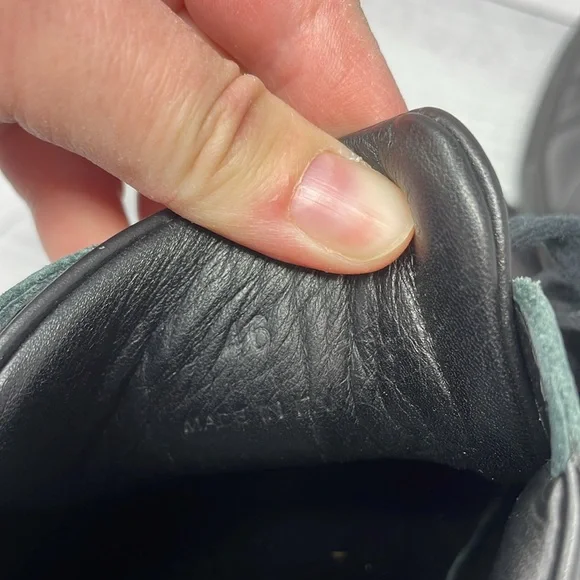 GREATS Leather Sneakers in Black 13 BS3 - Picture 4 of 8